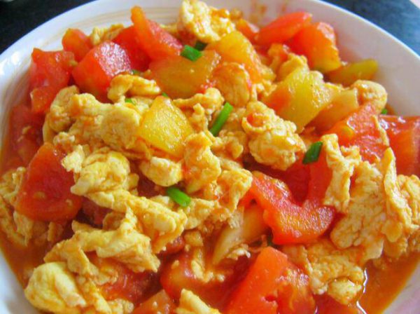 Cách làm món trứng vịt xào cà chua
